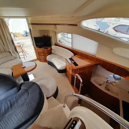 Yacht Azimut 42 - La Perla *