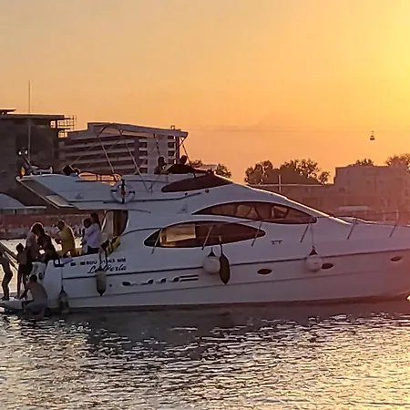 Yacht Azimut 42 - La Perla * Constanta