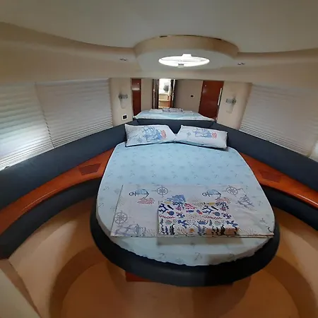 Yacht Azimut 42 - La Perla 船屋 康斯坦察