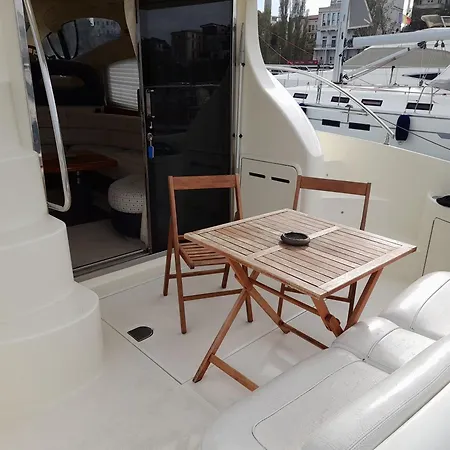 Yacht Azimut 42 - La Perla 康斯坦察
