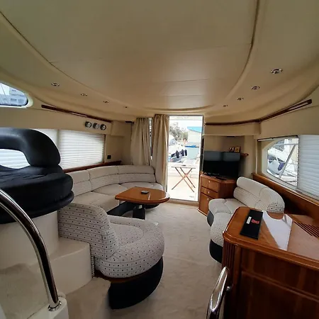 Yacht Azimut 42 - La Perla 船屋 康斯坦察