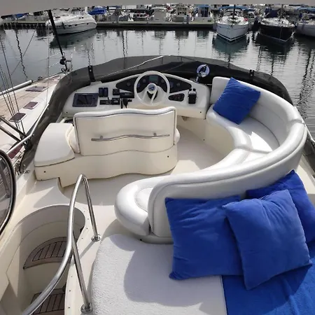 Yacht Azimut 42 - La Perla Constanta